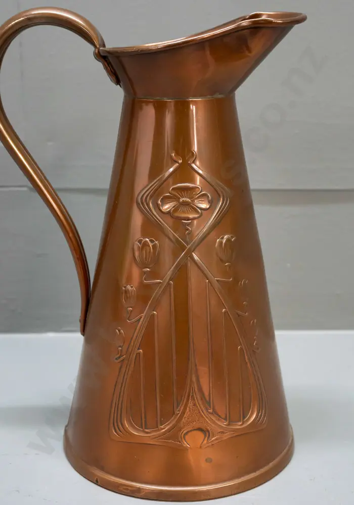 art nouveau copper jug - marked JS&S Solid Copper / Made in England - some dents H-220 W-150 handle to spout Image 1++
