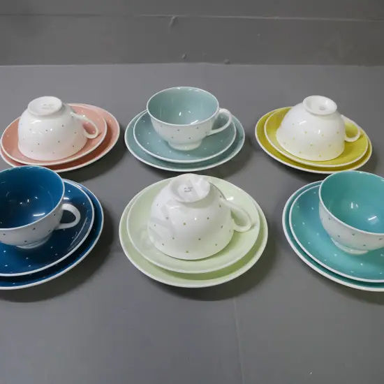 6x Susie Cooper polka-dot pattern trios in various colours