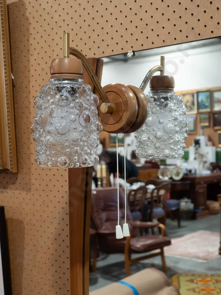 retro mahogany mirror back 6 drawer dresser. Shaped supports, original bubble glass down light - Image 1++