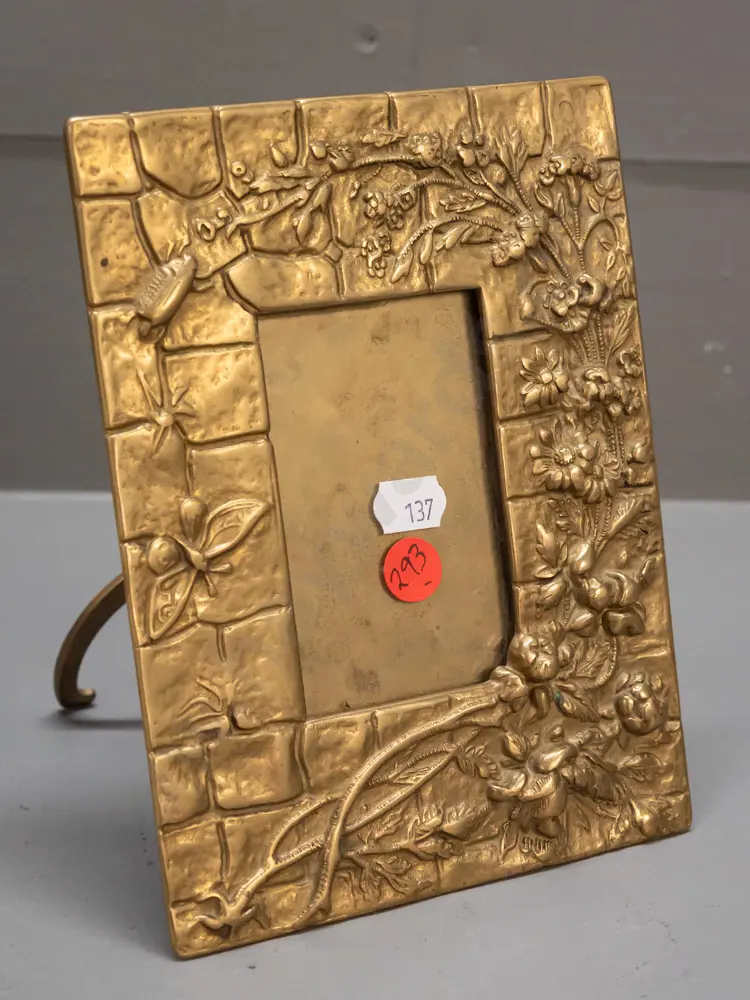 nouveau style solid cast brass picture frame - floral, insect and brickwork motifs - 2 screws missing from backing plate Image 1++