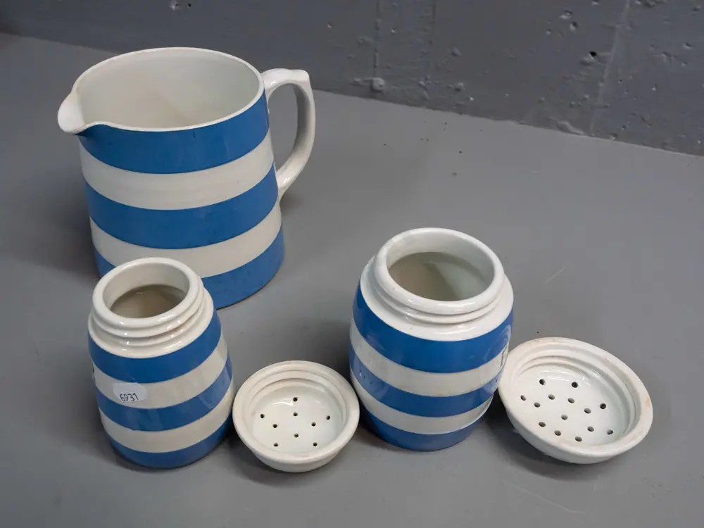 3 pieces T&G Green blue & white Cornish ware - large jug H-130 W-170, flour & sugar shakers Image 1++