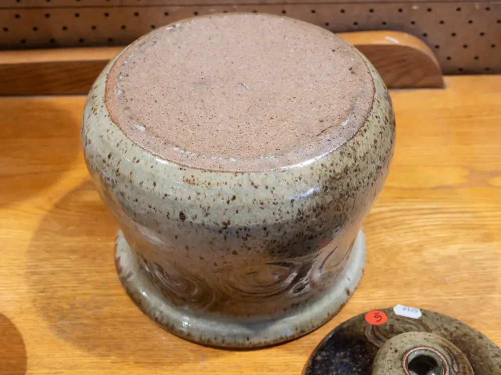 Lawrence Ewing New Zealand studio pottery lidded canister with impressed circular motifs H-180 D-180 Image 1++