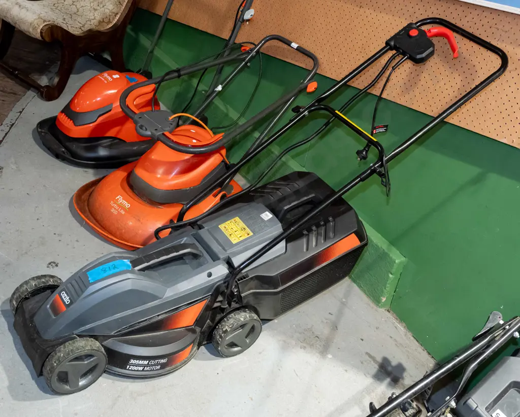 Ozito corded electric lawn mower Image 1++