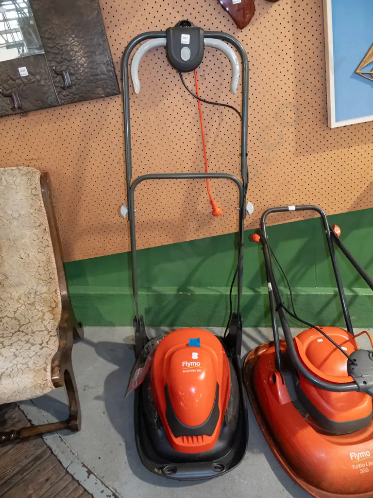 Flymo Simpli Glide 330 corded mower Image 1++