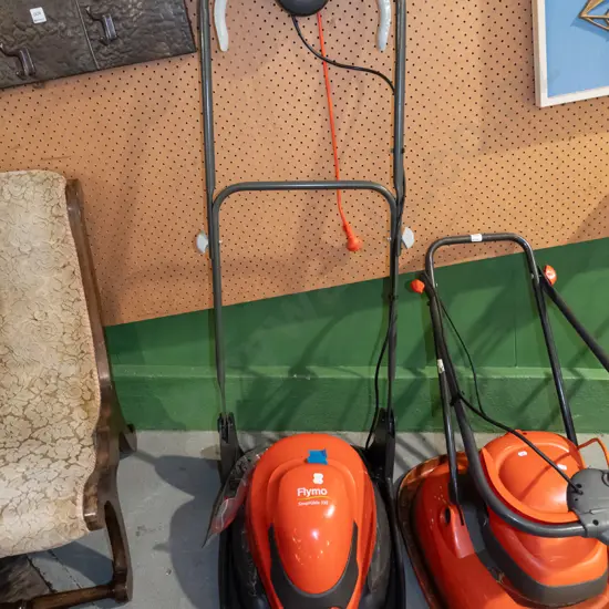 Flymo Simpli Glide 330 corded mower