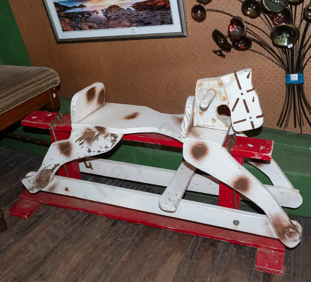 child's rocking horse Image 1++