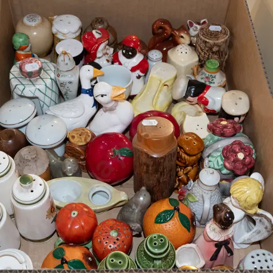 box; novelty salt and pepper shakers