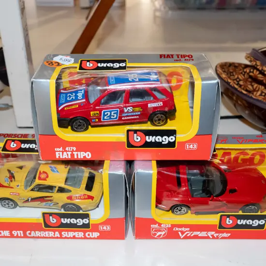 3x Burago diecast model vehicles
