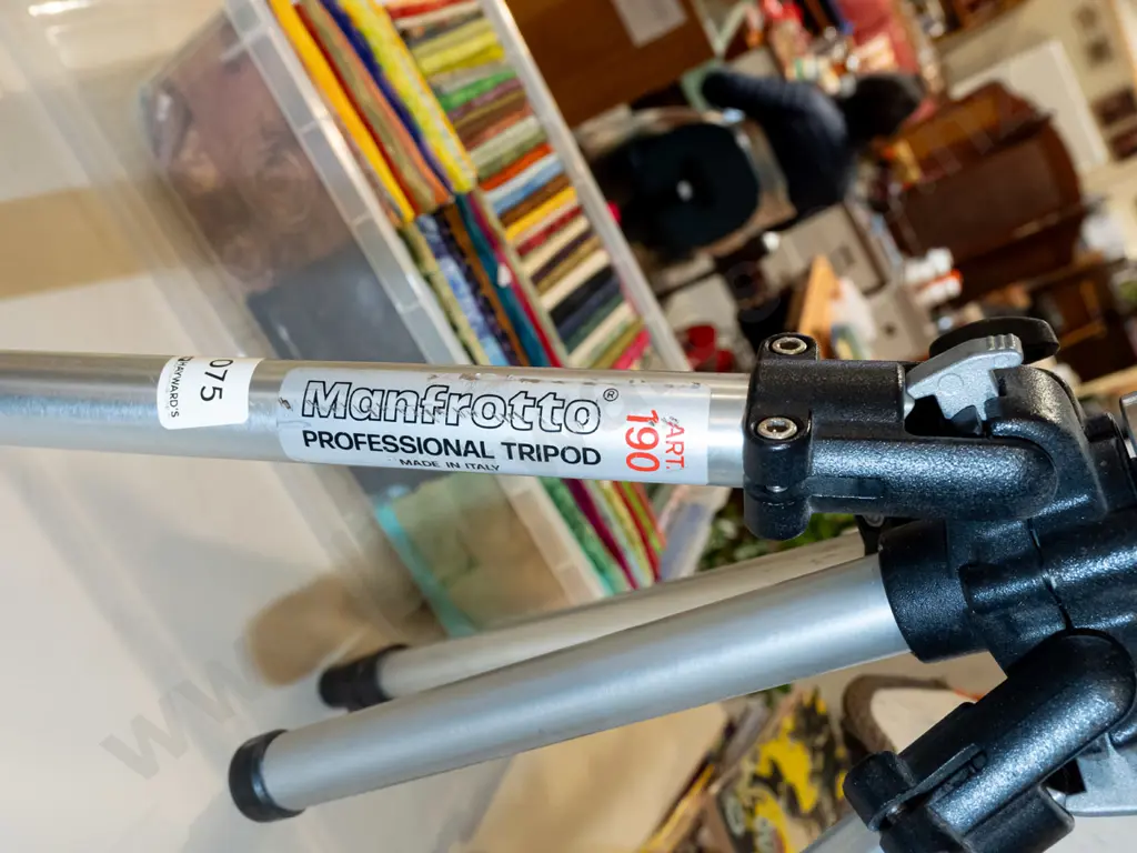 Manfrotto camera tripod - as-is, missing quick-release plate Image 1++