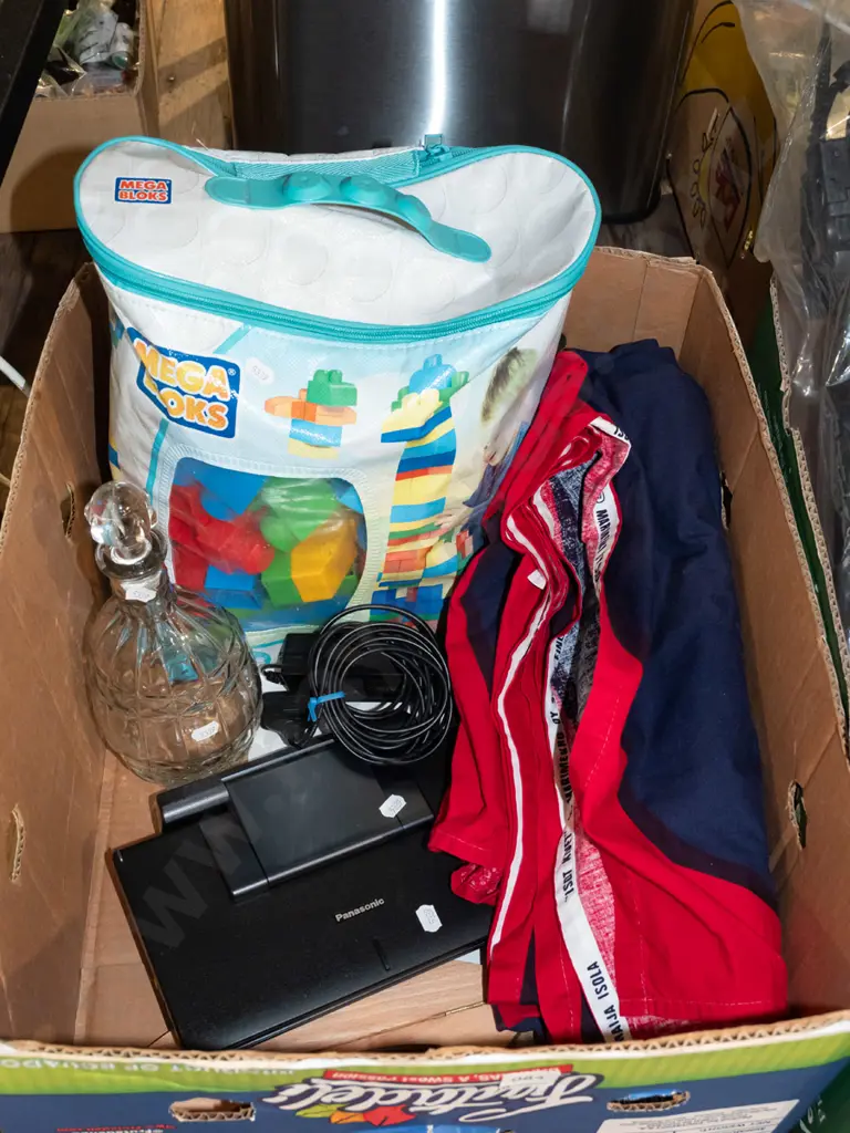 box; portable DVD player, decanter, Mega blocks etc Image 1++