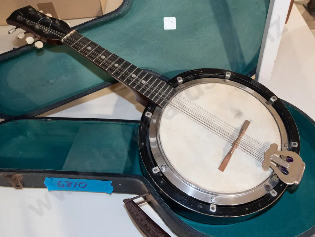 vintage banjo mandolin with case Image 1++