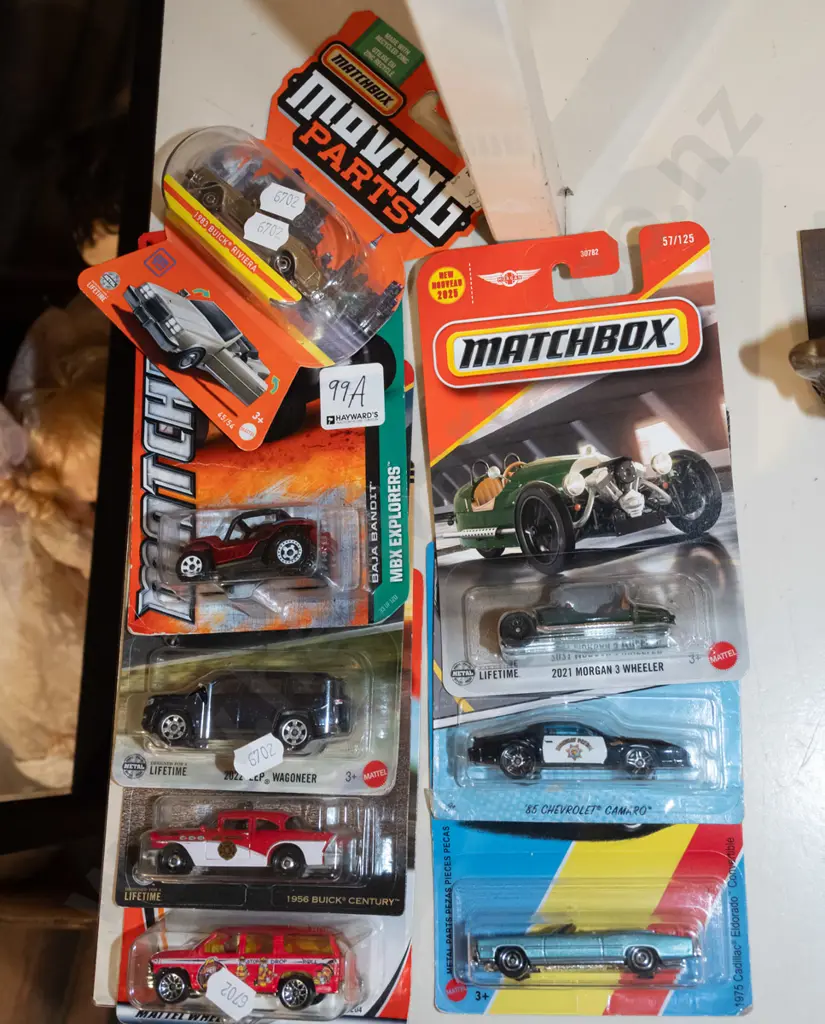 8x as-new carded Matchbox vehicles Image 1++