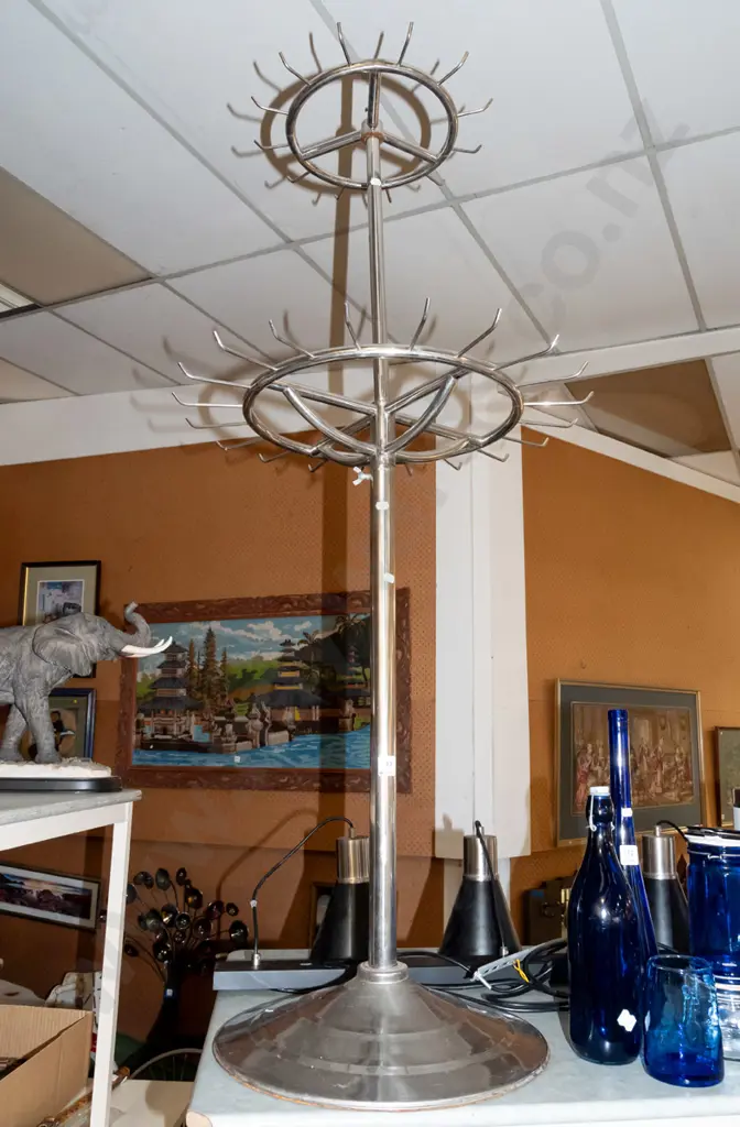 chrome shop display adjustable height stand Image 1++