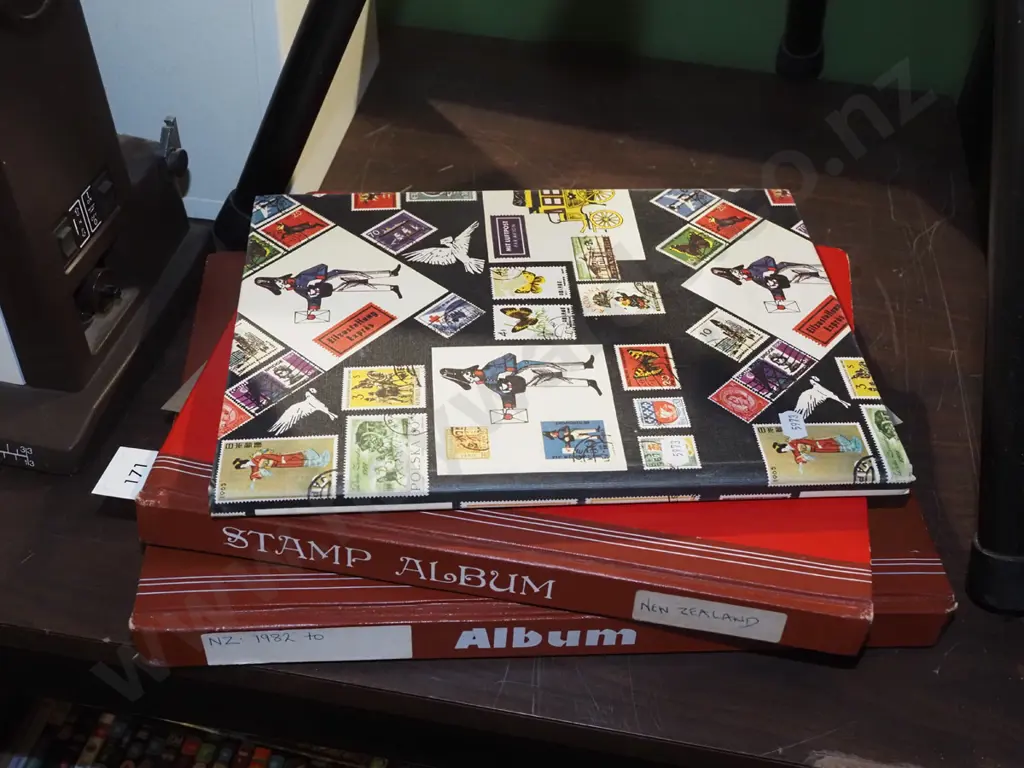 stamp albums  Image 1++