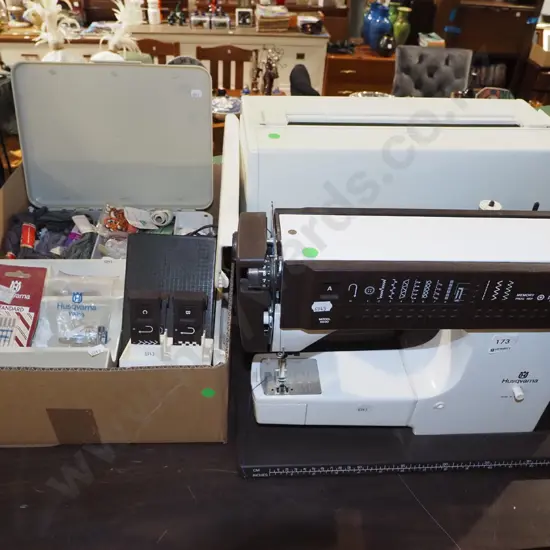 Husqvarna sewing machine, box of accessories - green dots