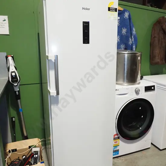 Haier No Frost upright freezer H1680 W600 D590