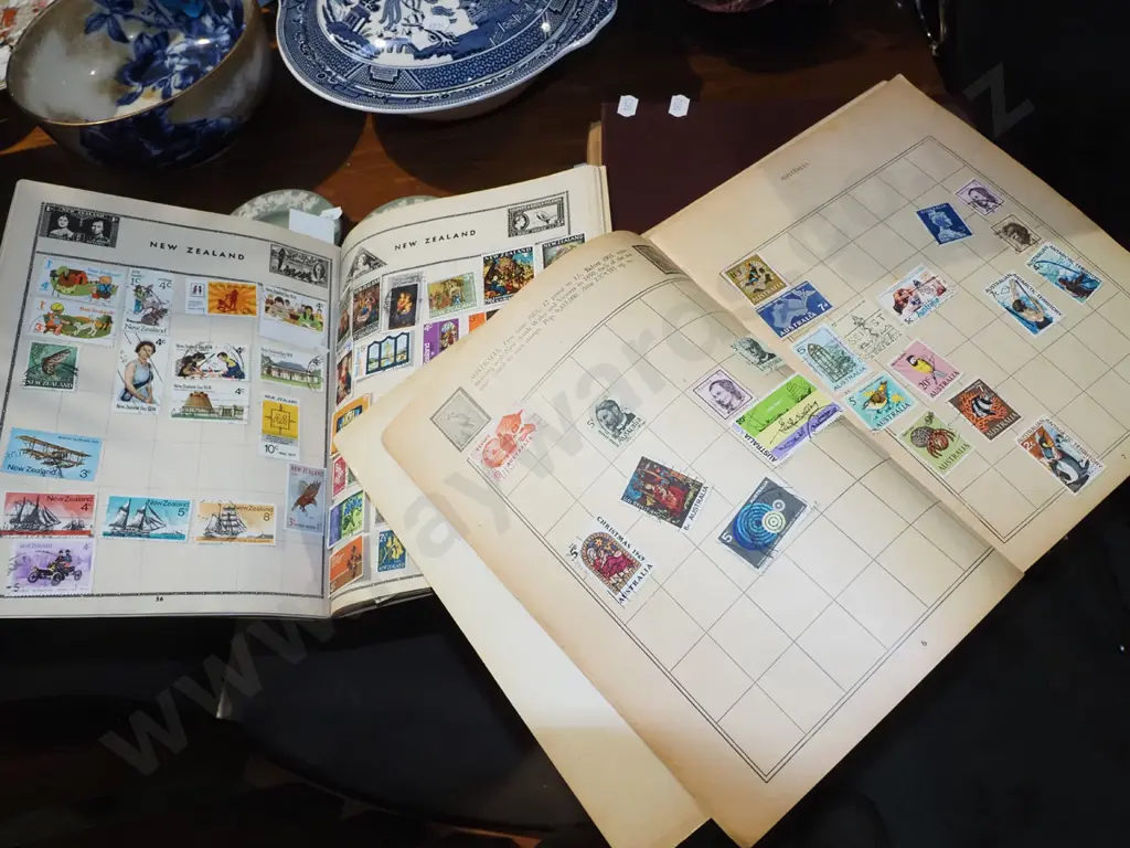stamp albums Image 1++