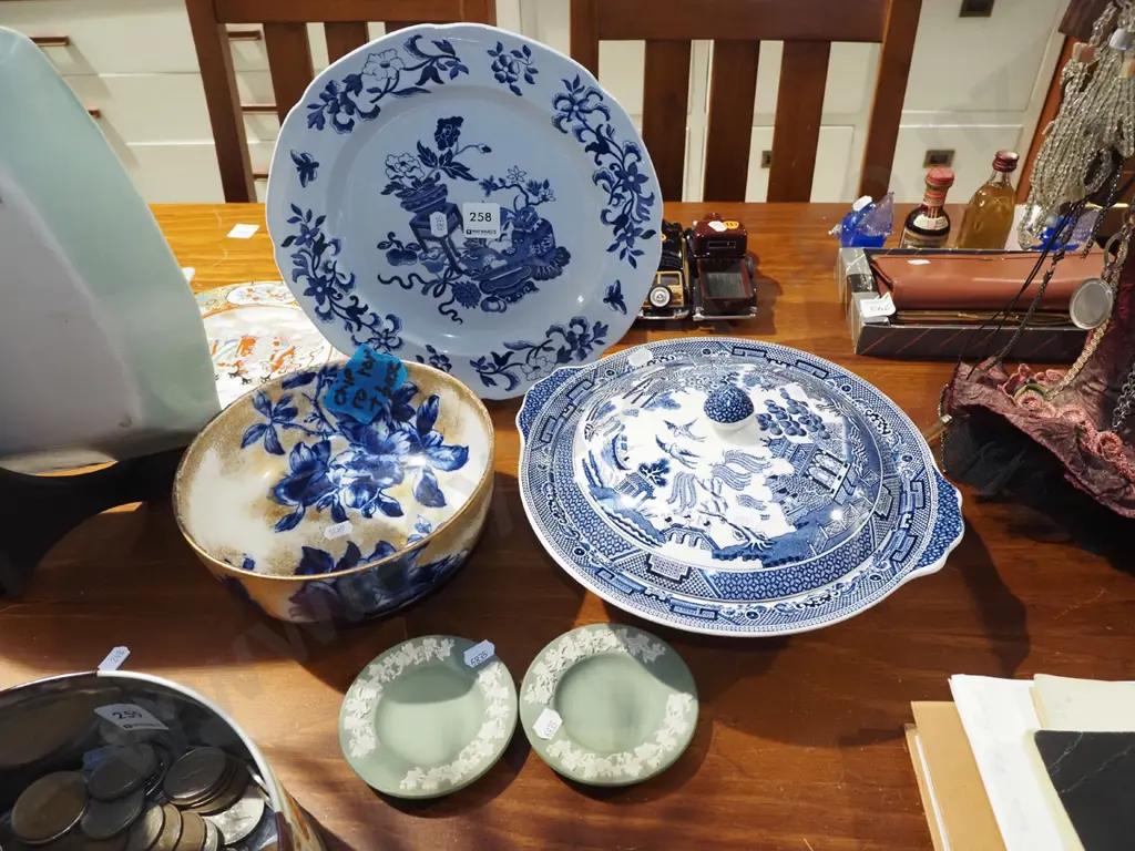willow pattern vege, blue and white plates, doulton bowl - has chip to top and base, 2x ashtrays - repairs Image 1++