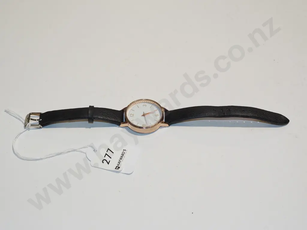 wristwatch Image 1++
