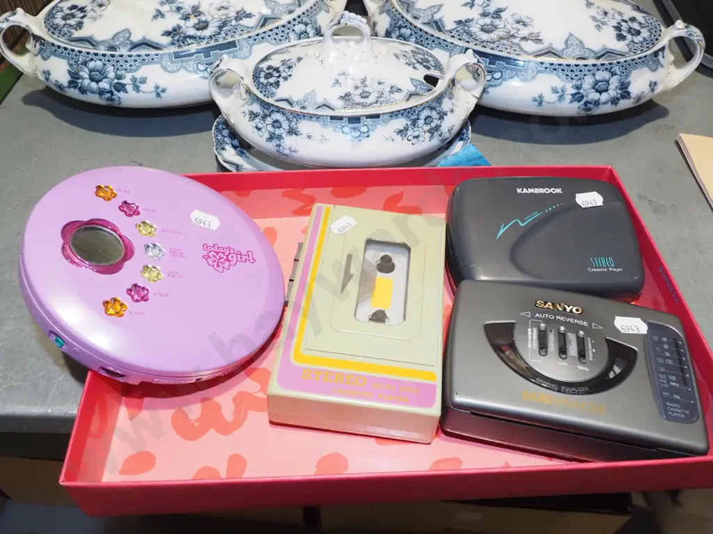 3x walkmans, portable CD player - no cords - all as is no returns Image 1++