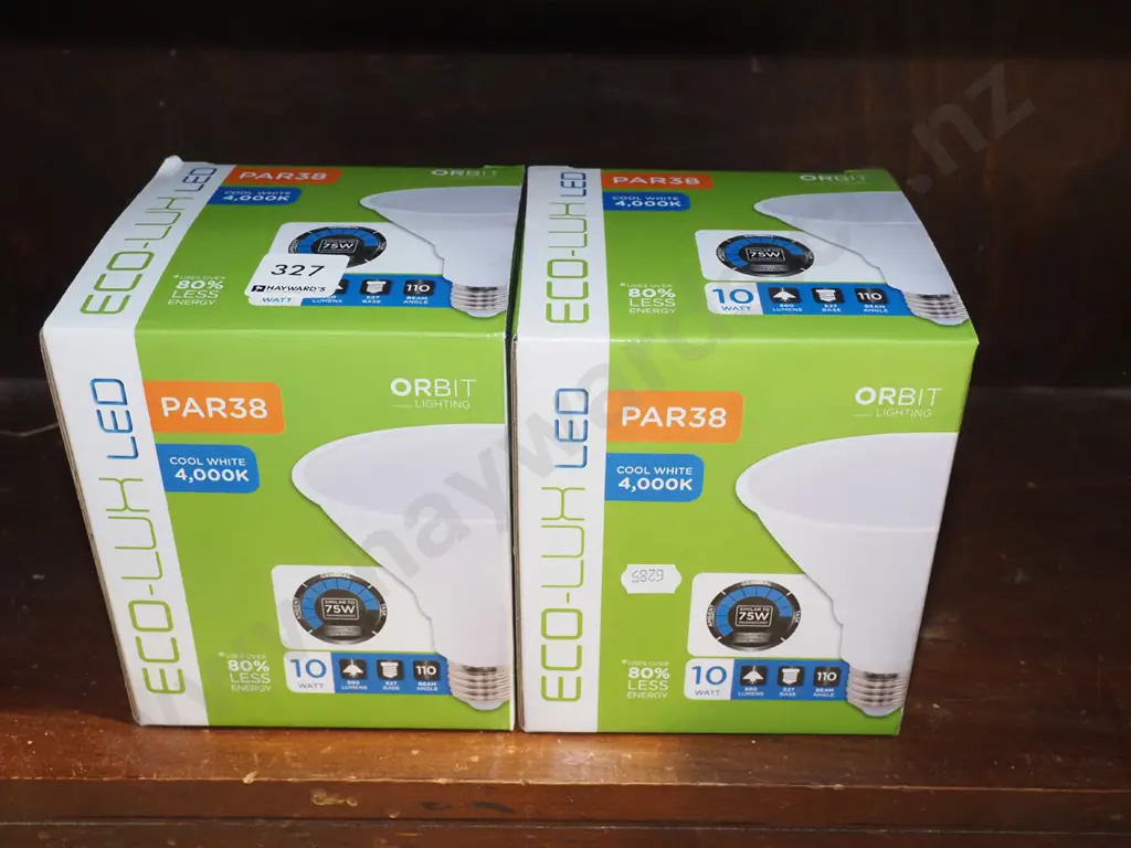 2x Ecolux light bulbs Image 1++