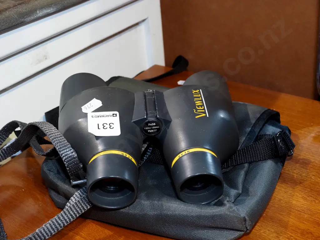 pair of Viewlux binoculars Image 1++
