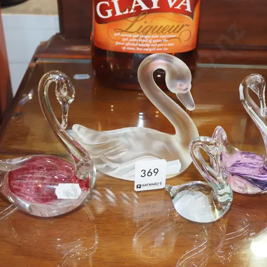 4x glass swans H110