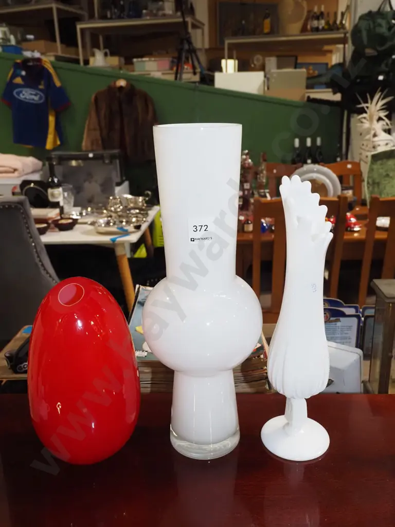 3x glass vases H360 Image 1++