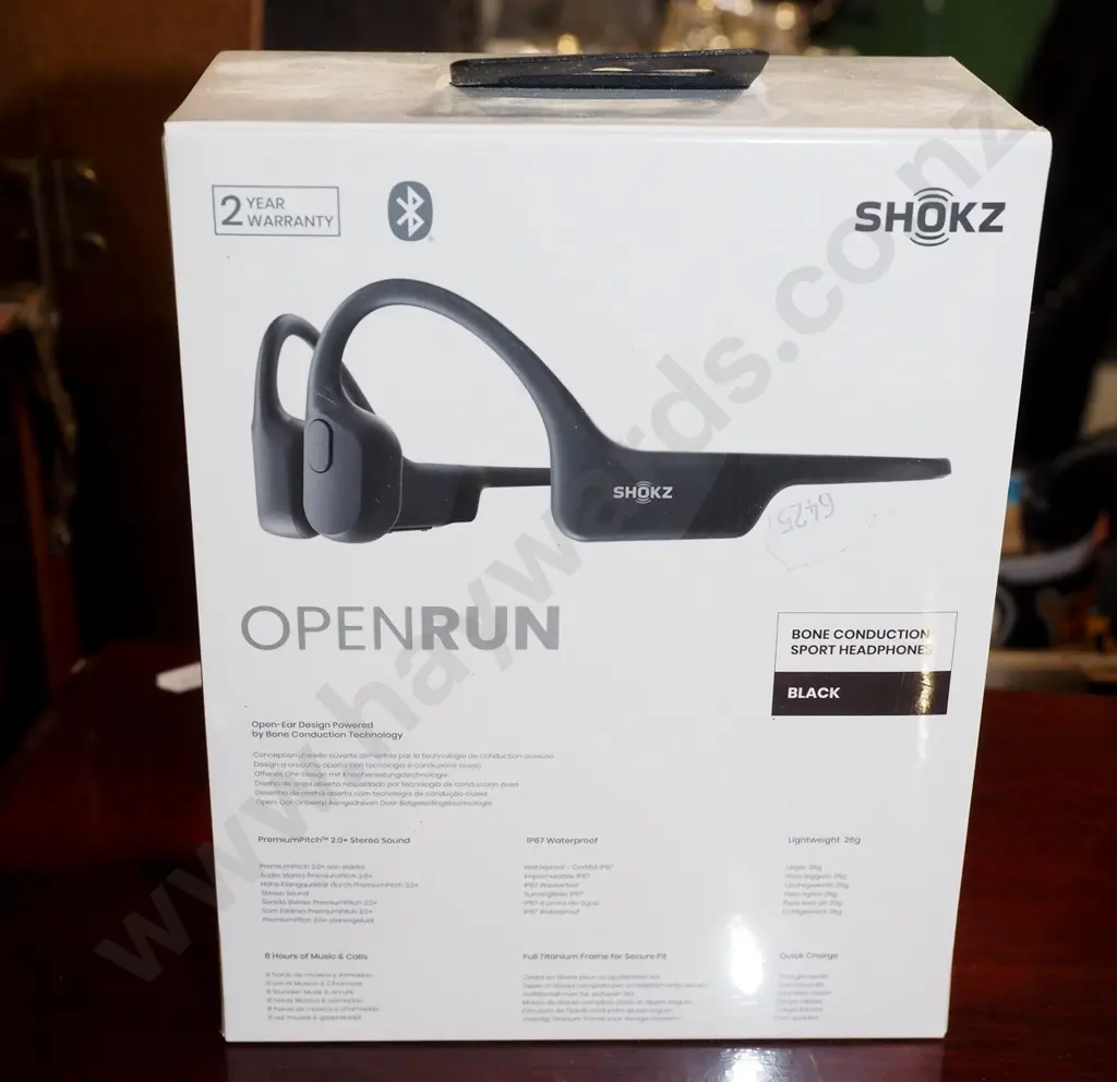 as new Shokz bone conduction head phones Image 1++