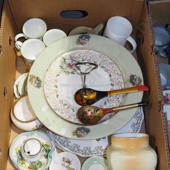 box; floral fruit bowl, coffee cups etc