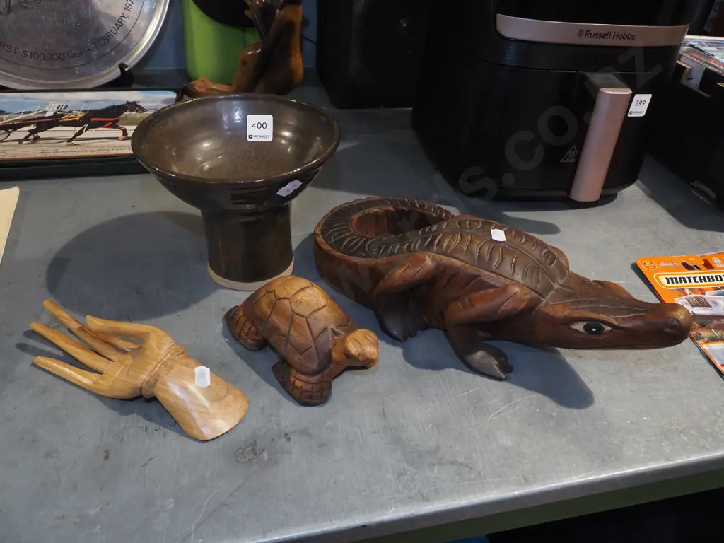carved wooden alligator, turtle, pottery comport etc Image 1++