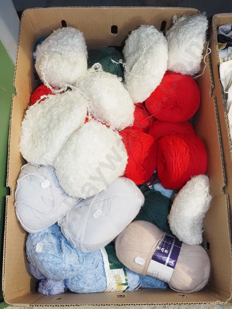 knitting yarns Image 1++