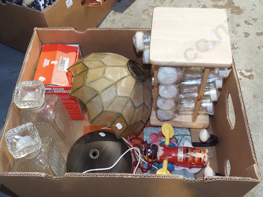 box; decanters, stovetop top espresso, spice rack etc Image 1++
