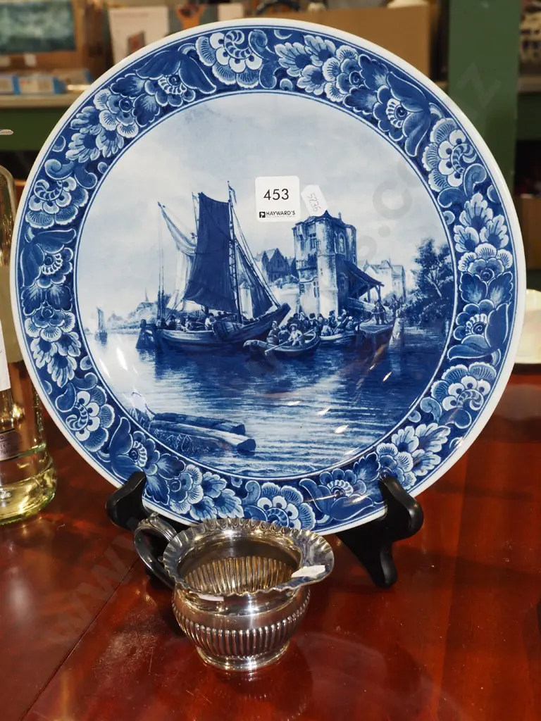 delft plate, small plated creamer Image 1++