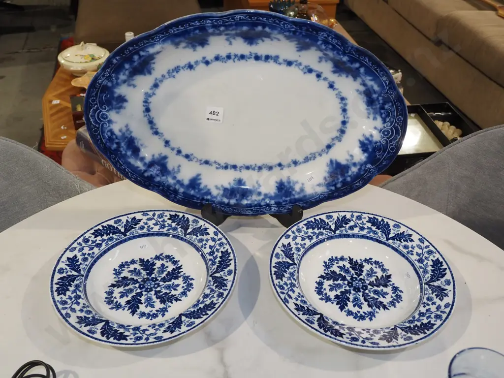 large flow blue ashet, 2x floral soup bowls Image 1++