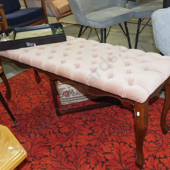 mahogany cab leg deep buttoned bench seat L1170 D410