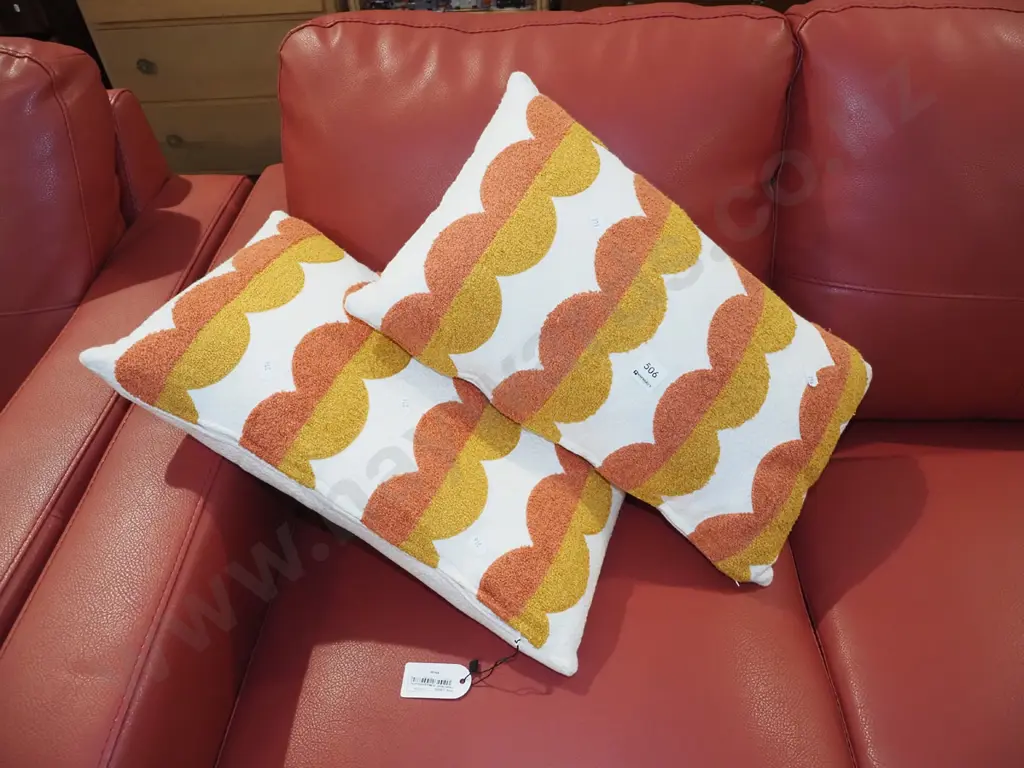 2x Nood cushions Image 1++