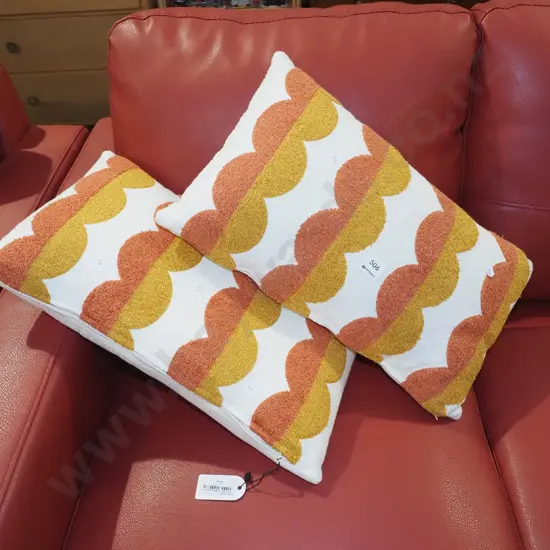 2x Nood cushions