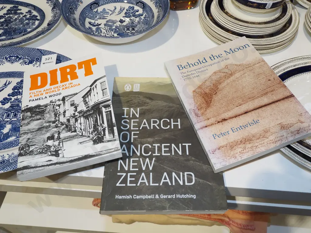NZ books Image 1++