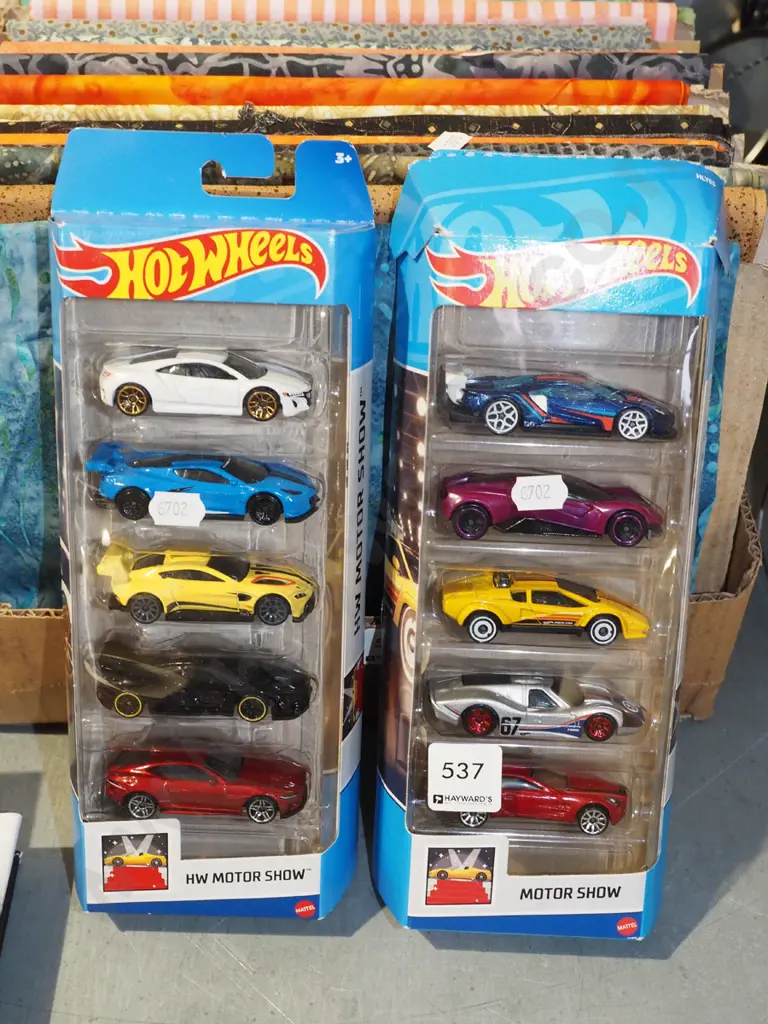 2x boxed Hotwheels vehicles Image 1++