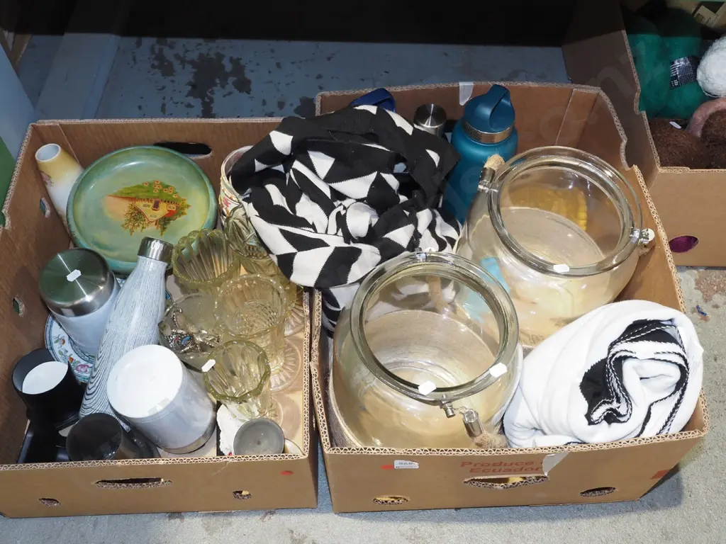 2x boxes; large glass candle lanterns, glass vases, thermos etc Image 1++
