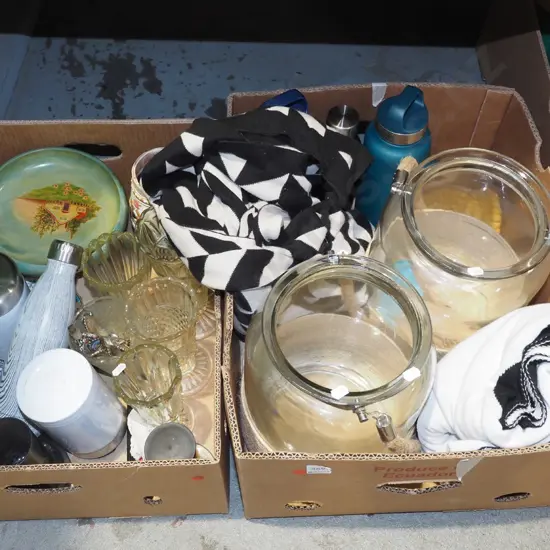 2x boxes; large glass candle lanterns, glass vases, thermos etc