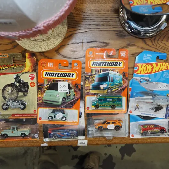 8x as new carded Hotwheels vehicles