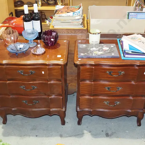 2x mahogany 3 drawer bedside cabinets