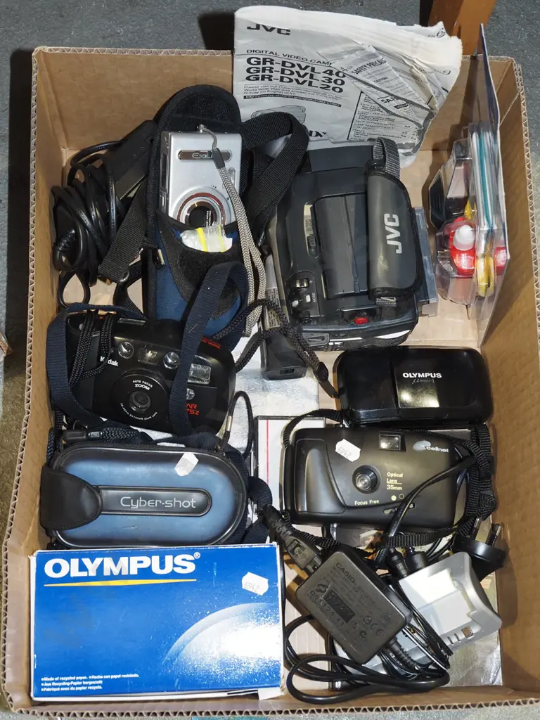 box; JVC camera, digital cameras etc Image 1++