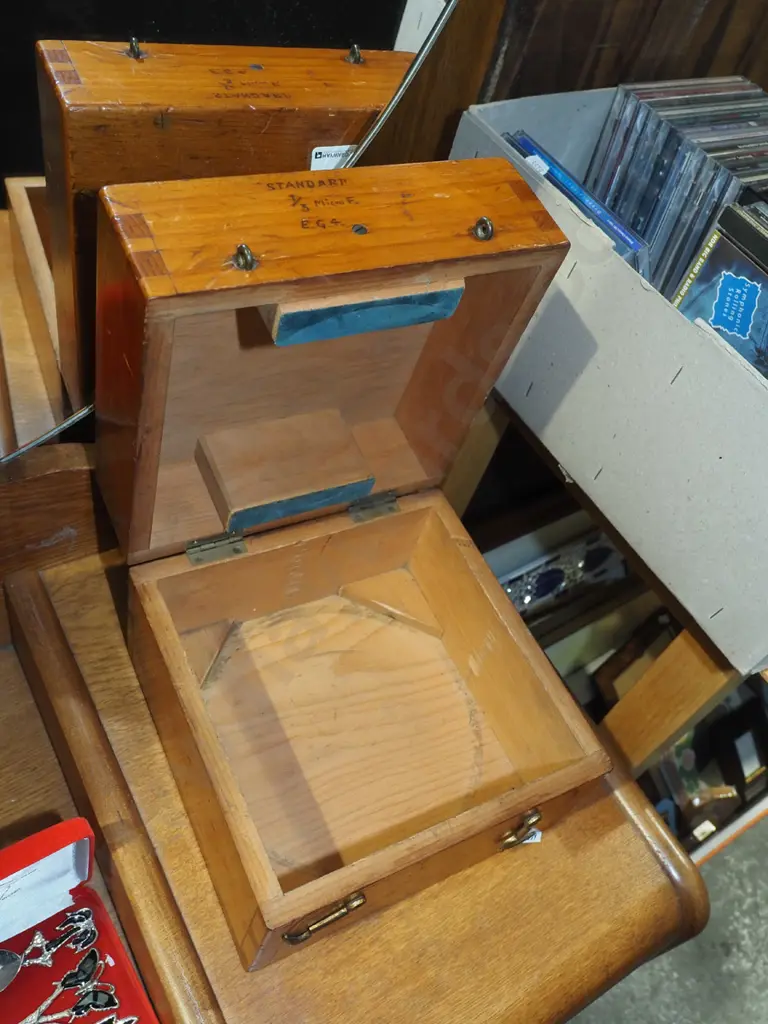 oregon box, cased teaspoons Image 1++