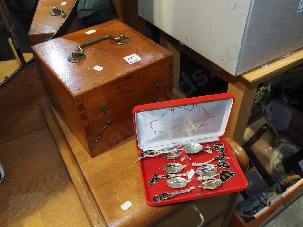 oregon box, cased teaspoons Image 1++