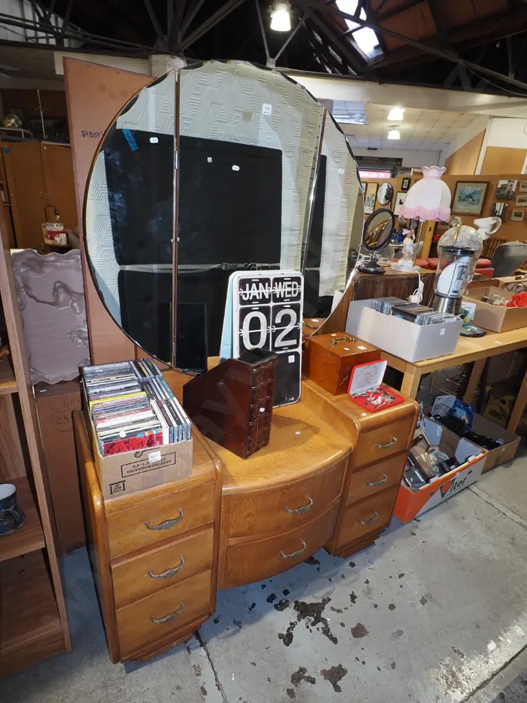 deco 8 drawer miror back dresser with 3 adjustable mirrors H1580 W1070 D430 Image 1++