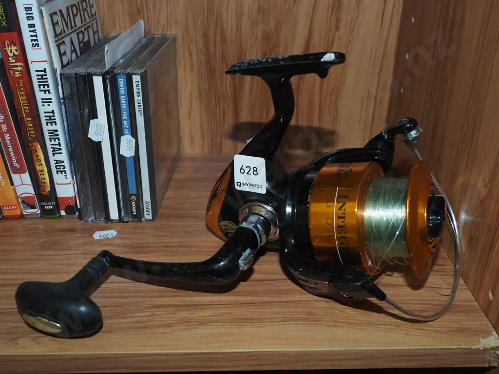fishing reel Image 1++