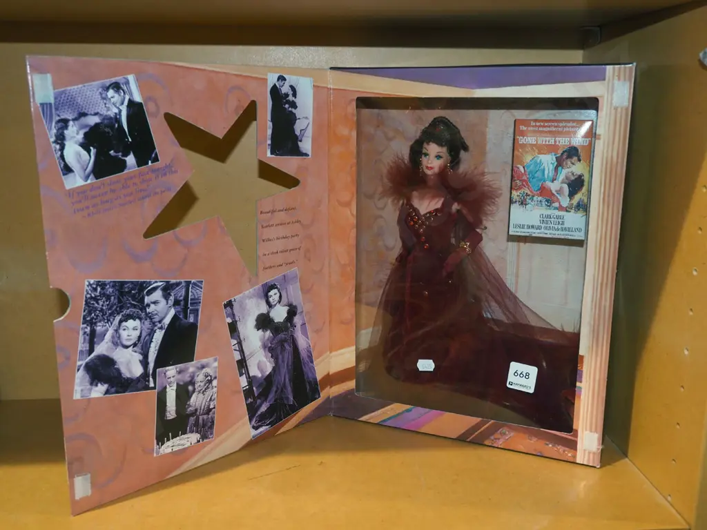 Barbie Scarlet O'Hara in original box Image 1++